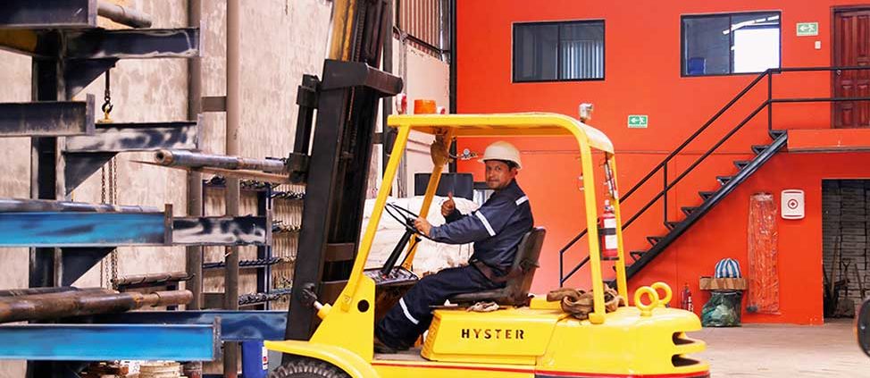El equipo de trabajo de Dynadrill Ecuador en acción (1)